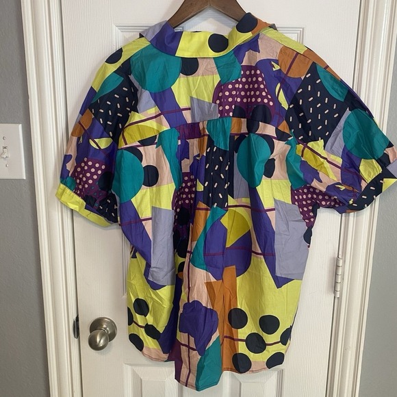 Jodifl Blouse Top Shirt Short Sleeve Geometric Print Multi Women's Medium NWT - Picture 4 of 5
